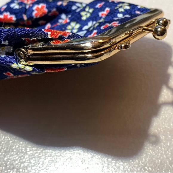 Hello Kitty coin purse - Picture 5 of 5